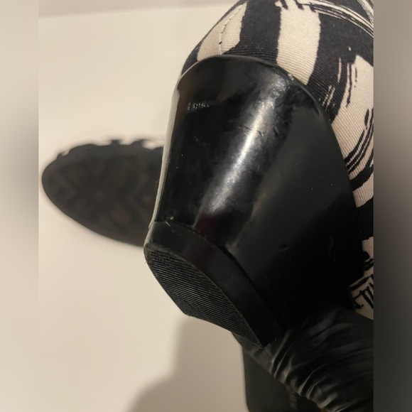 CL By Laundry Heels Size 8 black & white - Picture 7 of 12